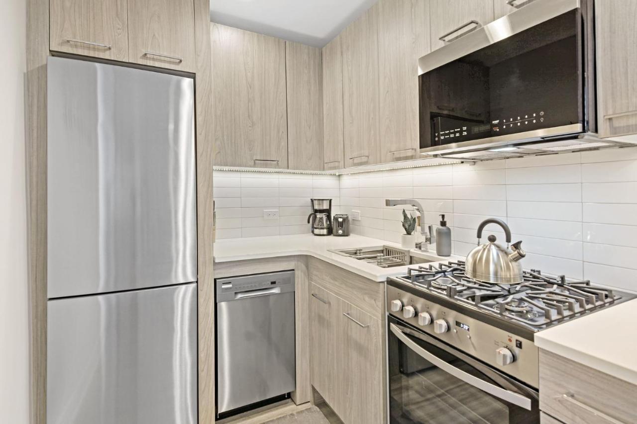 Sophisticated Studio Apartment With Modern Kitchen - Oakdale Od2 Rep Chicago Eksteriør billede