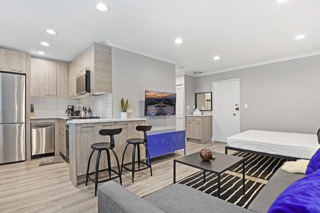 Sophisticated Studio Apartment With Modern Kitchen - Oakdale Od2 Rep Chicago Eksteriør billede