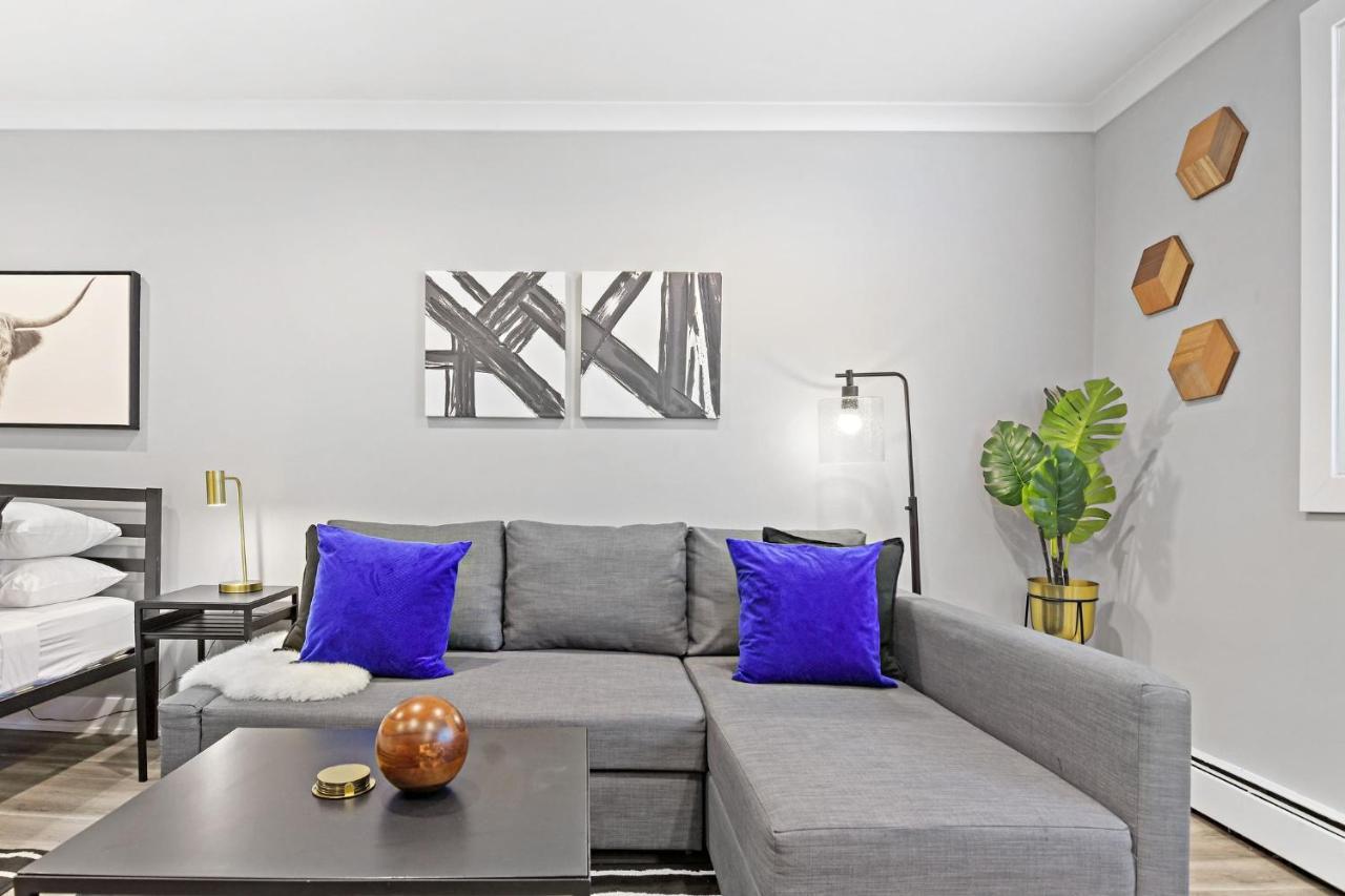 Sophisticated Studio Apartment With Modern Kitchen - Oakdale Od2 Rep Chicago Eksteriør billede